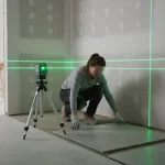 Odkrijte Natančnost: Revolucija v Merjenju z Laserskim Nivelirjem 3×360° z Zelenim Žarkom