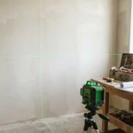 Kako izbrati popolno lasersko nivelirno napravo za natančna gradbena dela